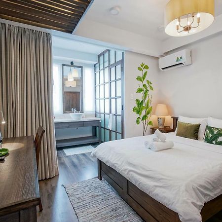 Mira Moon - Calmette Bed & Breakfast Хошимин Екстериор снимка