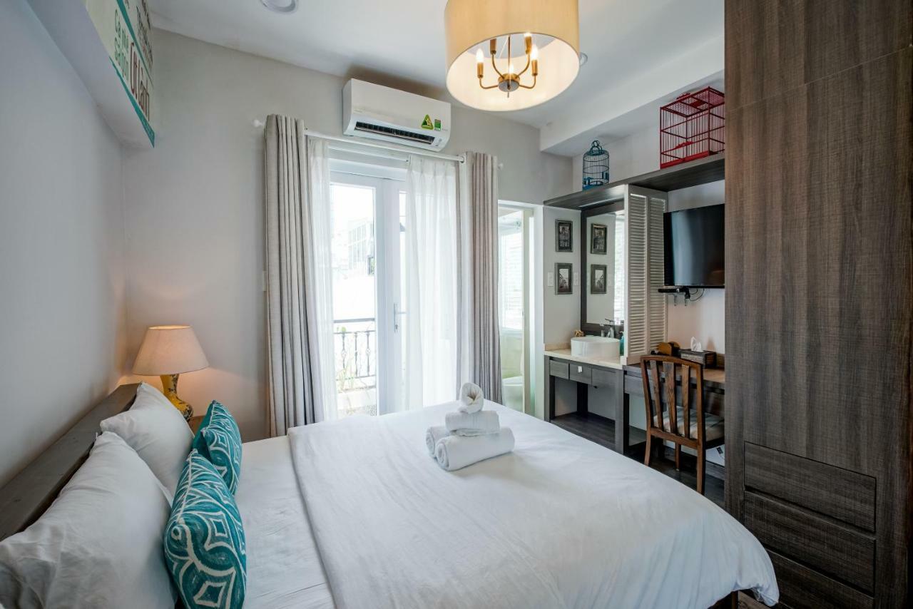 Mira Moon - Calmette Bed & Breakfast Хошимин Екстериор снимка